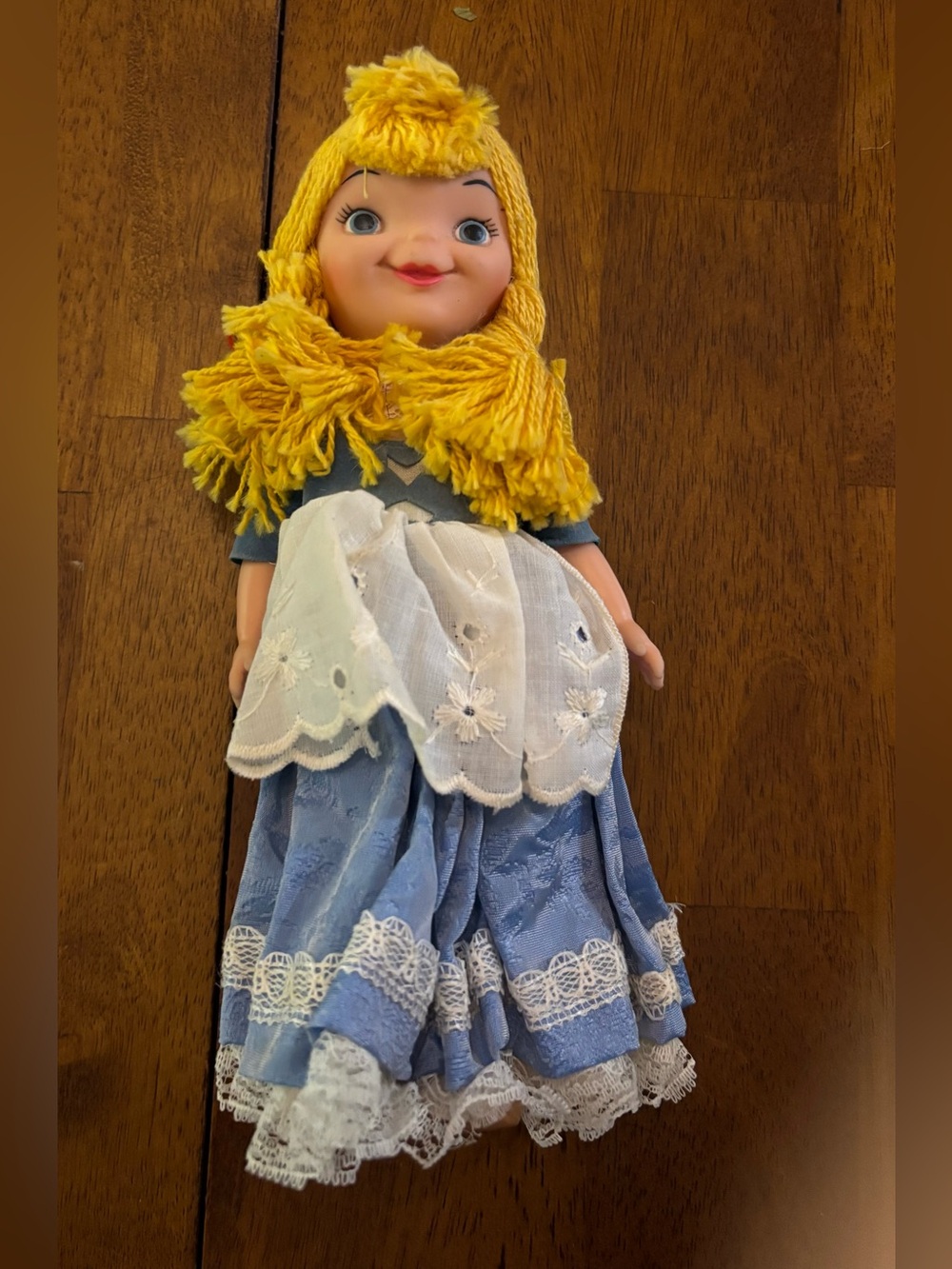 Its A Small World Disney Dutch Girl Doll  8”